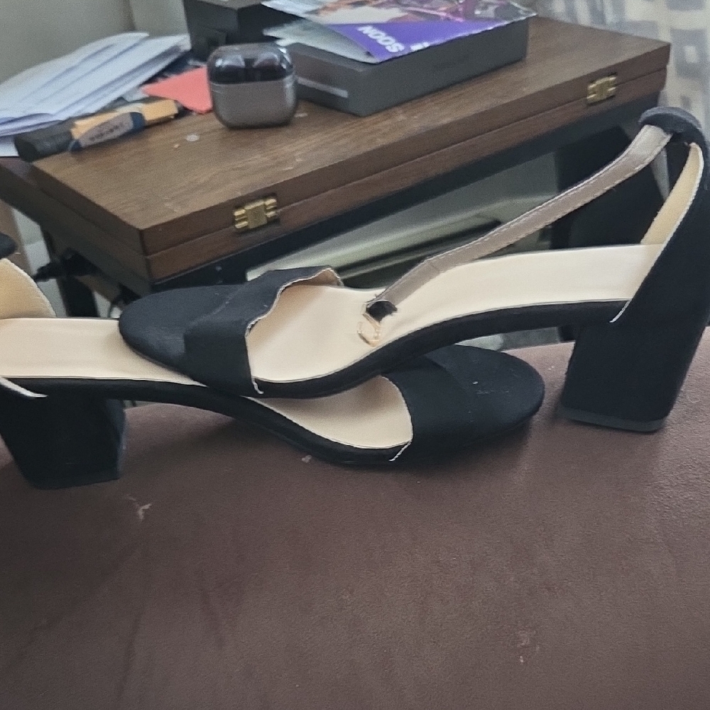 Black Women's Heeled Sandals